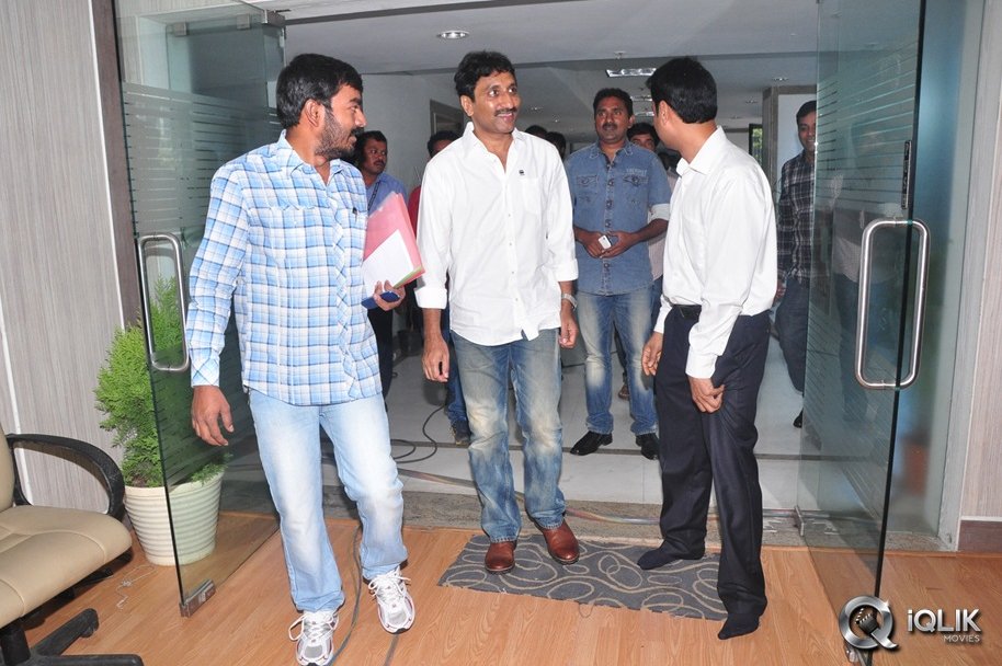 Maine-Pyar-Kiya-Movie-Opening